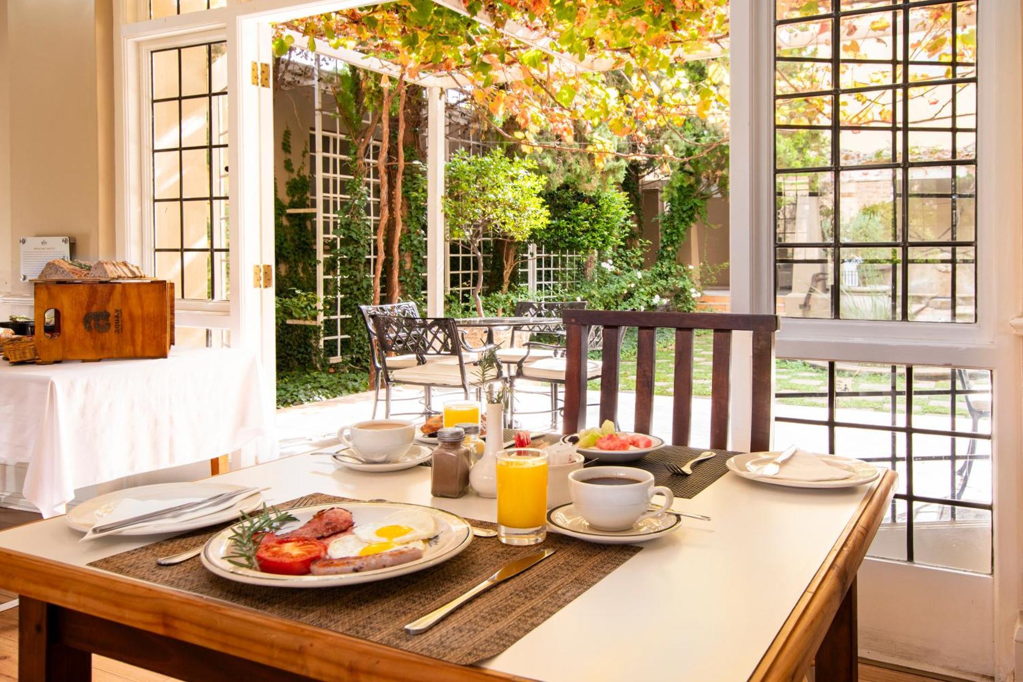 Queen'S Hotel By Bon Hotels Oudtshoorn Dış mekan fotoğraf