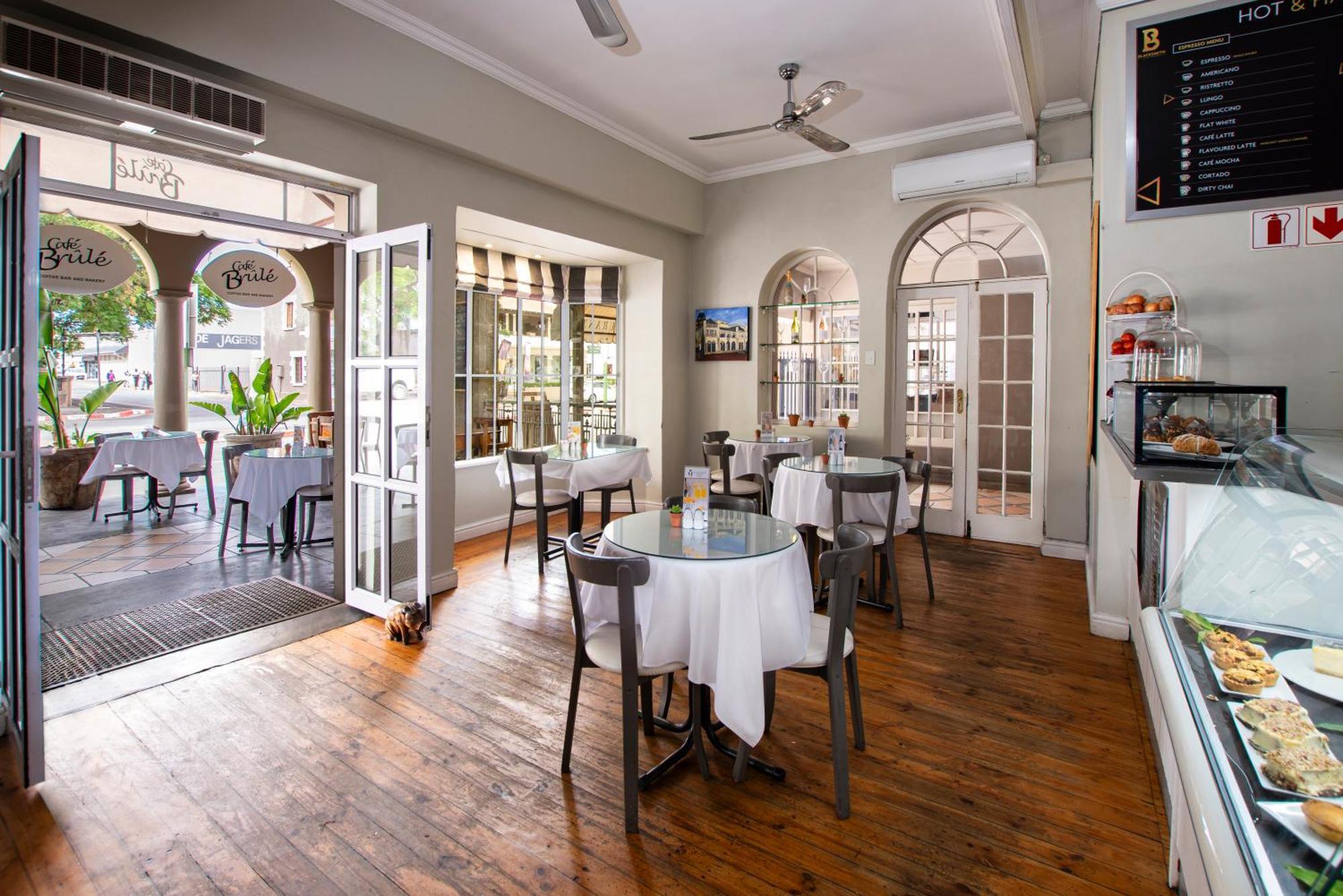 Queen'S Hotel By Bon Hotels Oudtshoorn Dış mekan fotoğraf