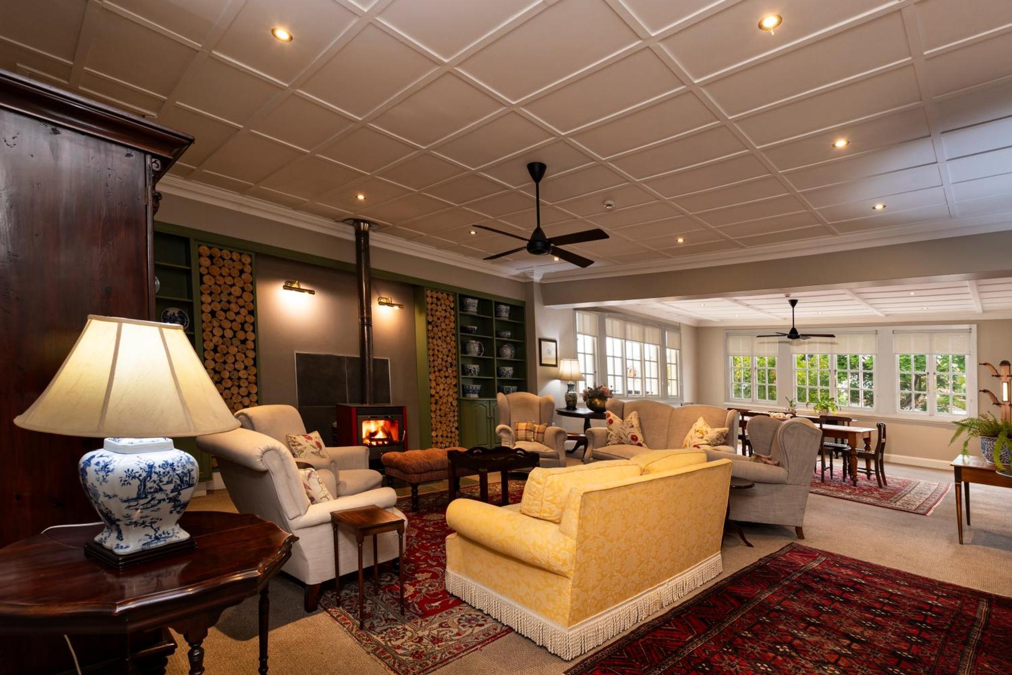 Queen'S Hotel By Bon Hotels Oudtshoorn Dış mekan fotoğraf